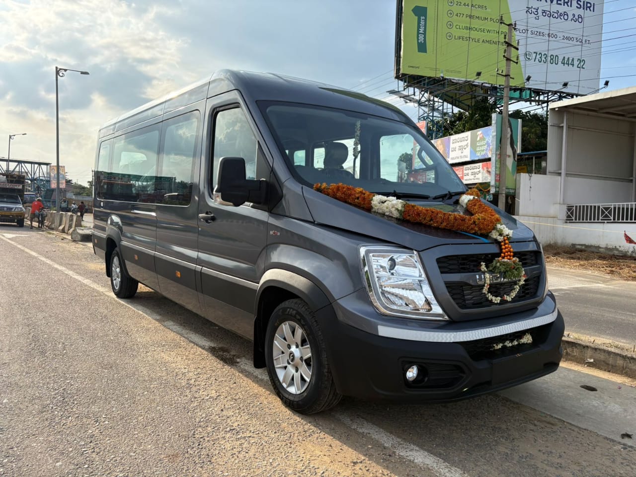 Force Urbania Rental in Bangalore
