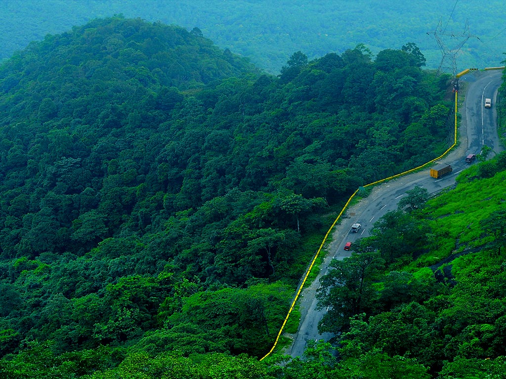 Bangalore to Wayanad Tempo Traveller